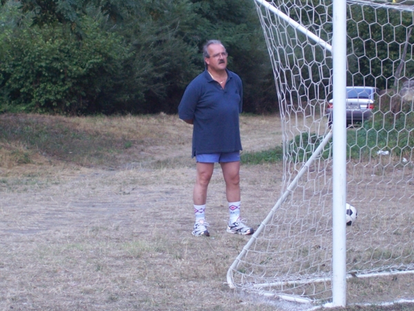  Image name: Calcio28.jpg 
 width: 601 pixel 
 height: 452 pixel 
 Size: 266517 bytes 
 Click to enlarge 